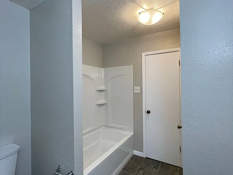 2700 N 16th St #2 — Photo 7