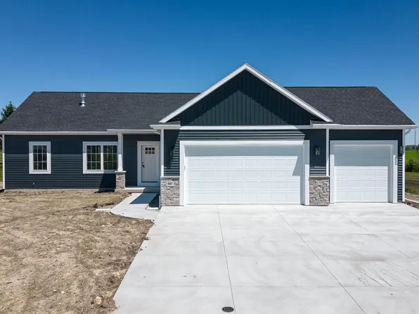 587 East Hyland STREET, Juneau, WI 53039