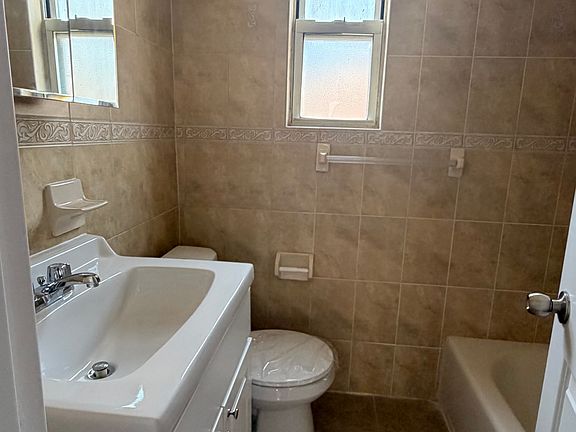 4th image of 67-14 224th St #A