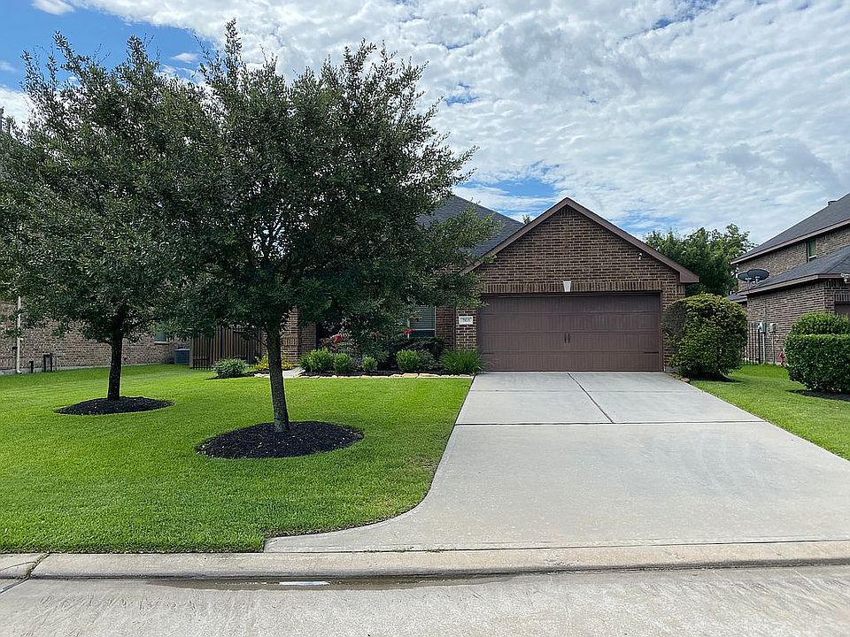 2nd image of 7815 Oak Moss Dr