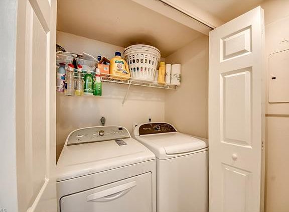 5th image of 12921 Meadowood Ct