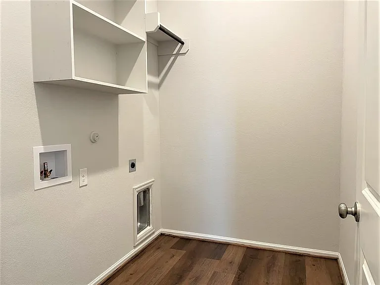 156 Santa Maria St — Photo 22