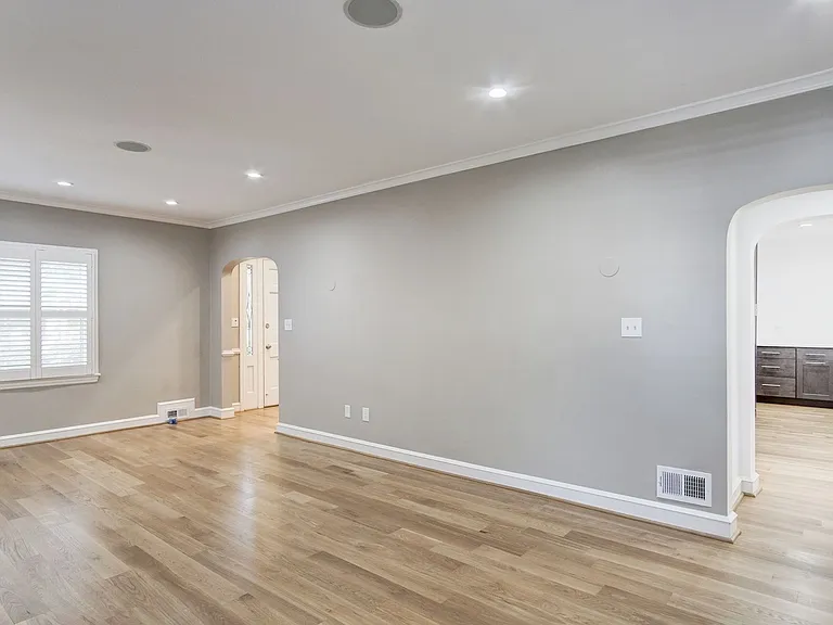 1626 Kalmia Rd NW — Photo 10