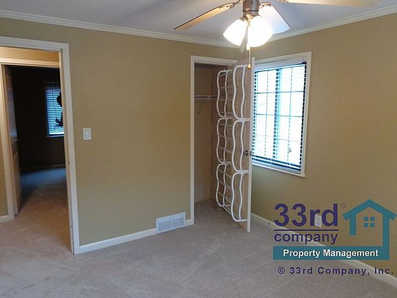 4th image of 1114 W 46th St