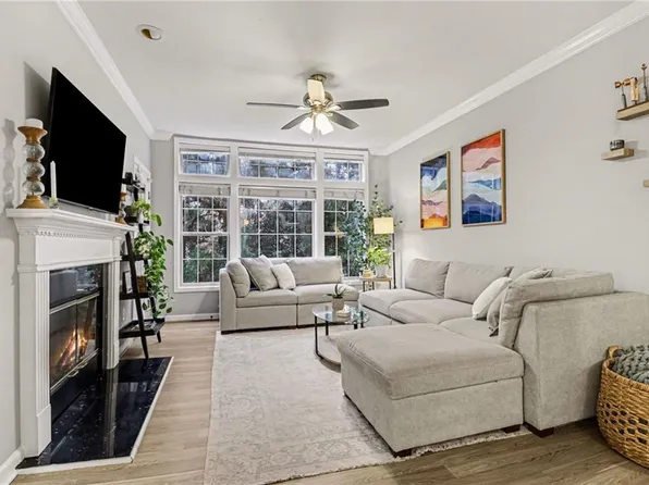3636 Habersham Rd NW APT 2204, Atlanta, GA 30305
