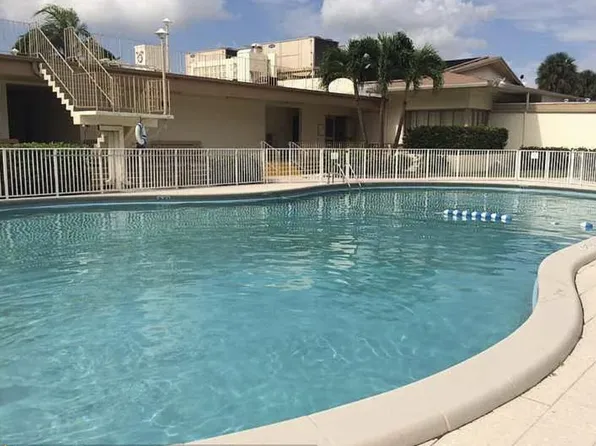 17050 NE 14th Avenue #110, Miami, FL 33162