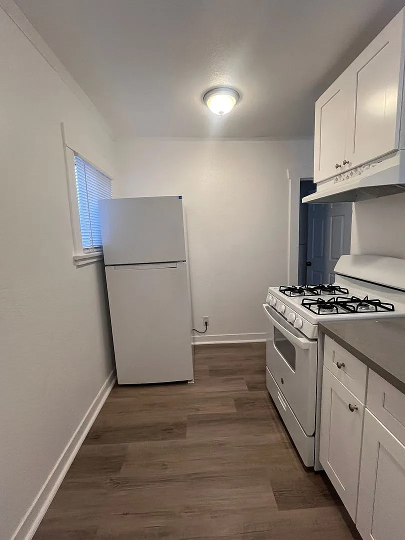 1210 Hoffman Avenue — Photo 4