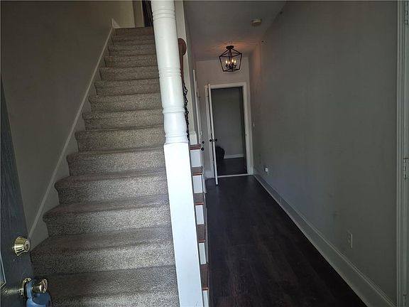 2nd image of 4232 Notting Hill Dr SW