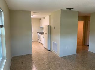 313 39th St E, Palmetto, FL 34221