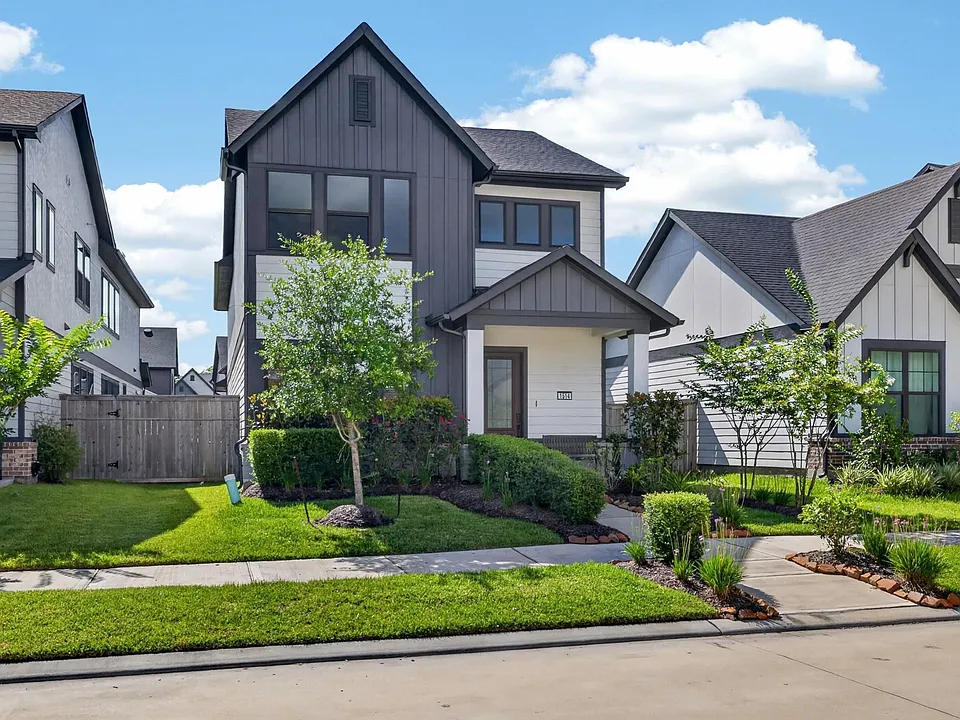 1514 Park Path Dr