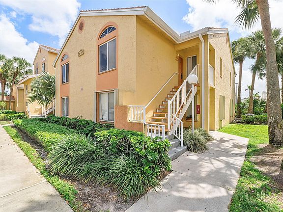 4th image of 947 Coral Club Drive #947