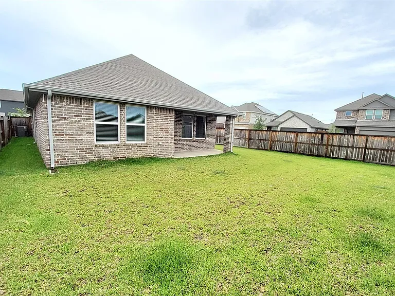 4901 Blue Beetle Ridge Dr — Photo 46