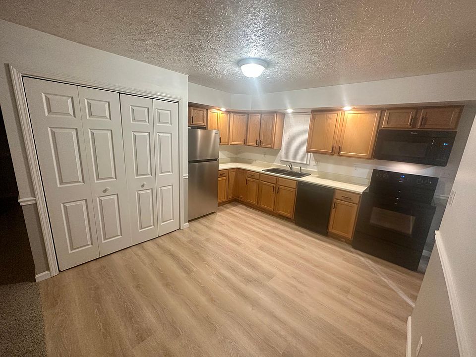 1st image of 302 N McLaren St #1