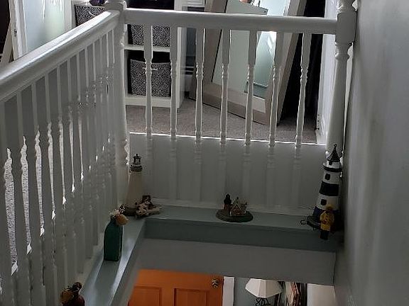 2nd image of 20 King St