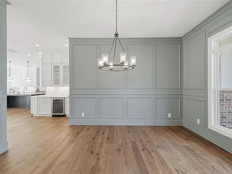 401 Oakleigh Ave — Photo 3