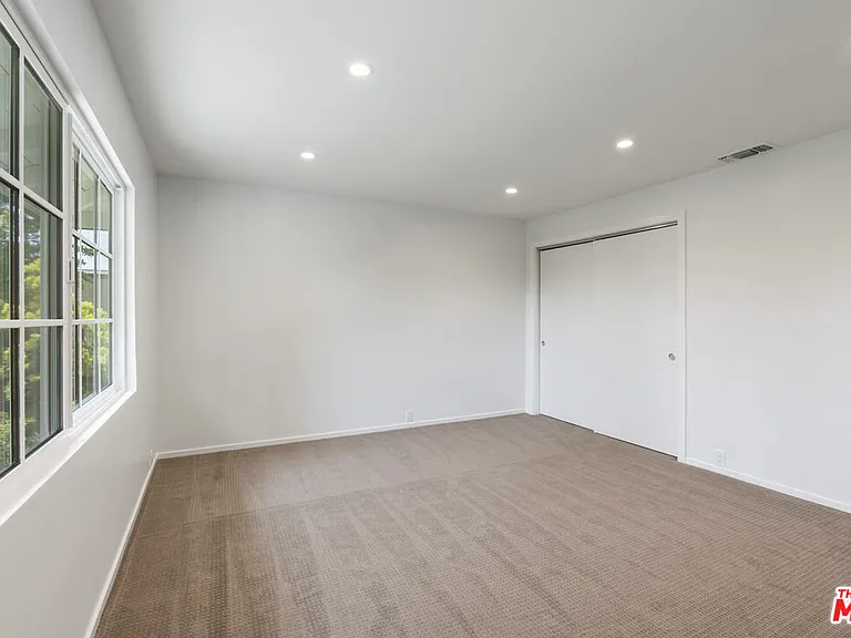 3062 Arrowhead Dr — Photo 27