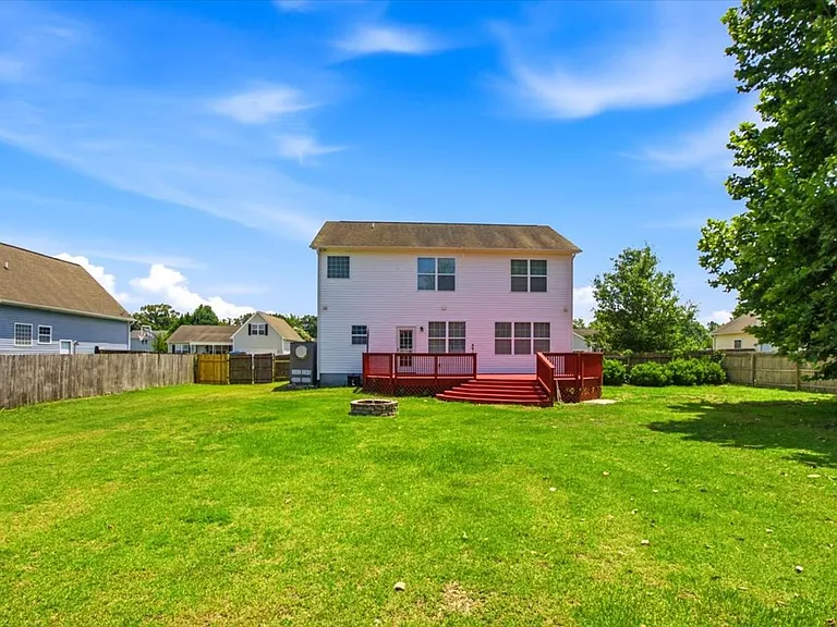 103 Briar Hollow Dr — Photo 38