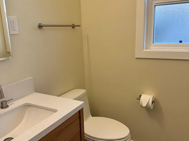 1473 Fulton Ave — Photo 19