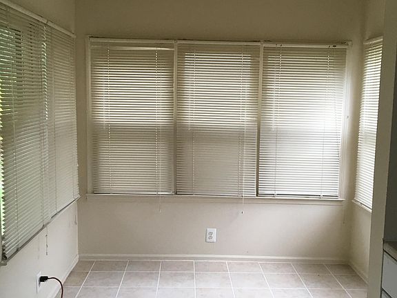 5th image of 1023 Berwick Blvd