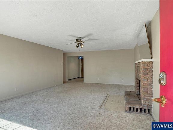 4th image of 3043 Hammel St NE