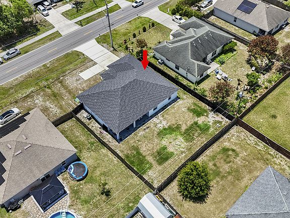 5th image of 1049 SW Paar Drive