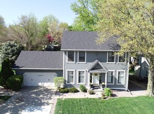 3734 Lynnwood Dr, Bellevue, NE 68123