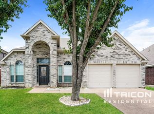 521 Spicewood Dr, Desoto, TX 75115