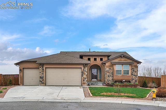 1st image of 7797 Desert Wind Dr