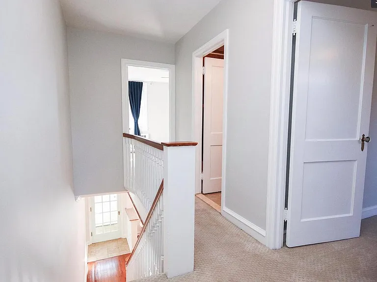 638 Maris St — Photo 9