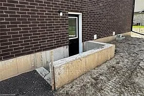 123 Maple St — Photo 3