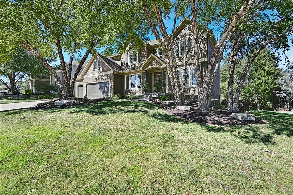 5302 W 165th Ter, Overland Park, KS 66085 | Zillow