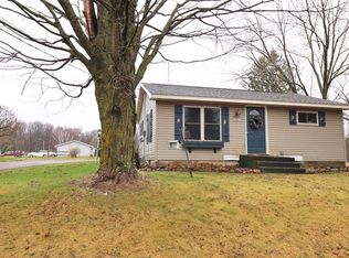 W19023 1st St, Aniwa, WI 54408