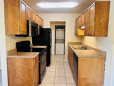 2 bed, 881 sqft, $1,450 — Photo 3