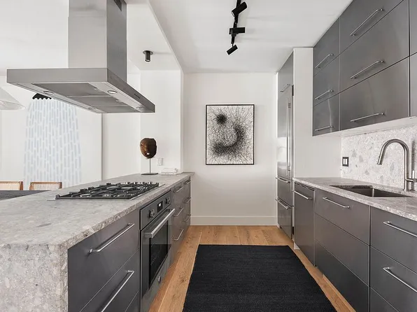 344 W 23rd St APT 2C, New York, NY 10011