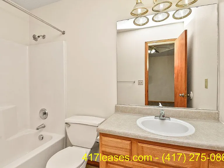 3318 S Valley View Dr — Photo 22