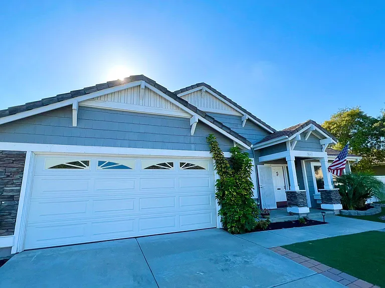 5163 Via Portola — Photo 35