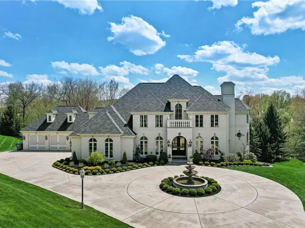 108 Carriage Hill Dr, Mars, PA 16046