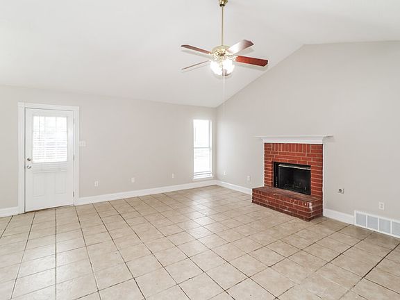 5th image of 10125 Oak Run Dr S