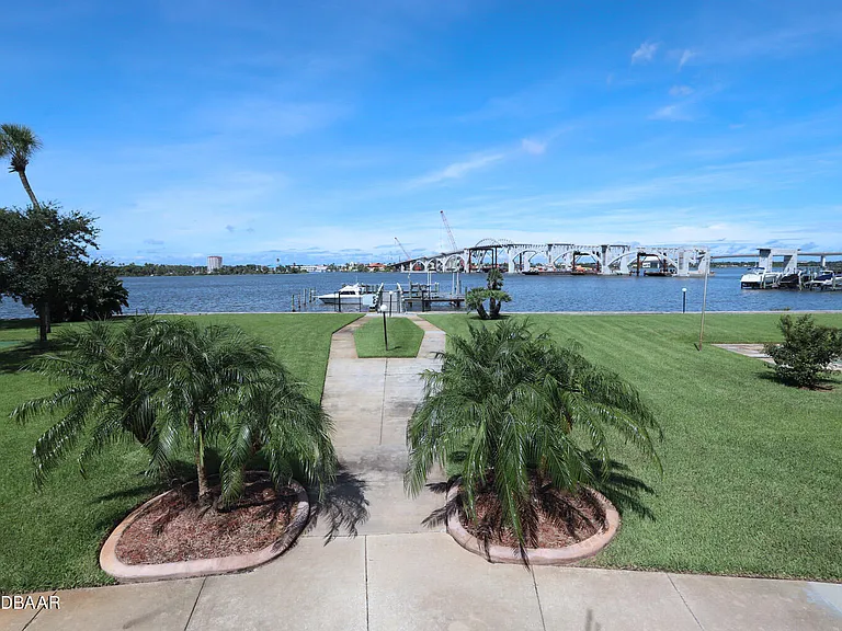 1224 S Peninsula Dr #102 — Photo 24