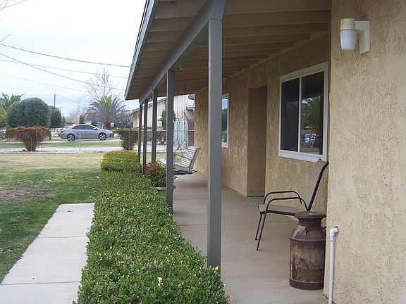 4th image of 11176 Hawthorne Ave
