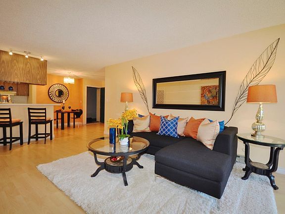 4th image of 391 Mandarin Dr APT 207