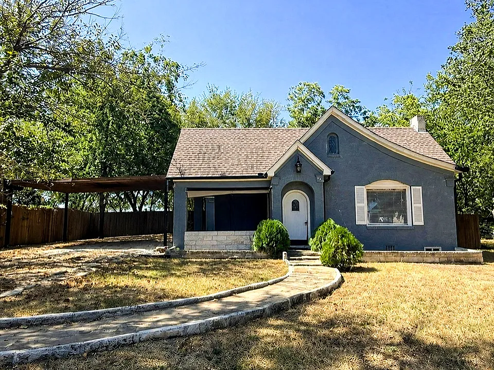 315 W Market St