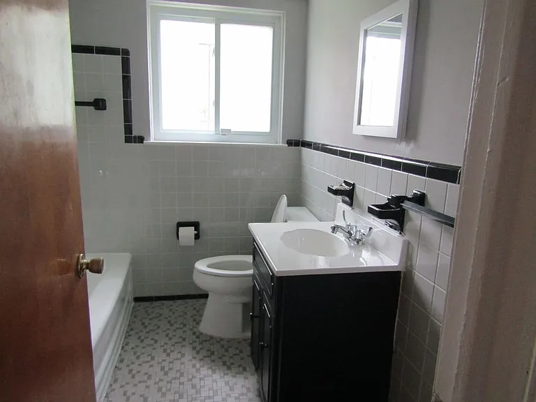 14939 Cruse St — Photo 15