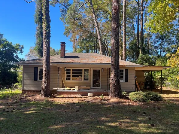 1606 Chesnutt Ave, Tifton, GA 31794