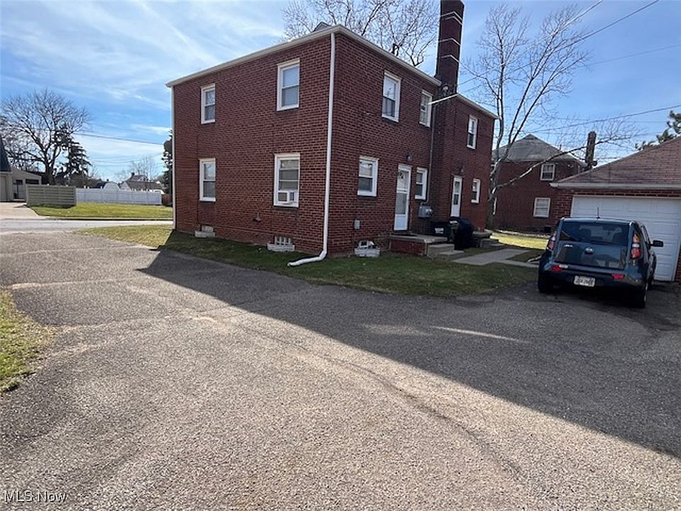 2nd image of 3809 4th St NW