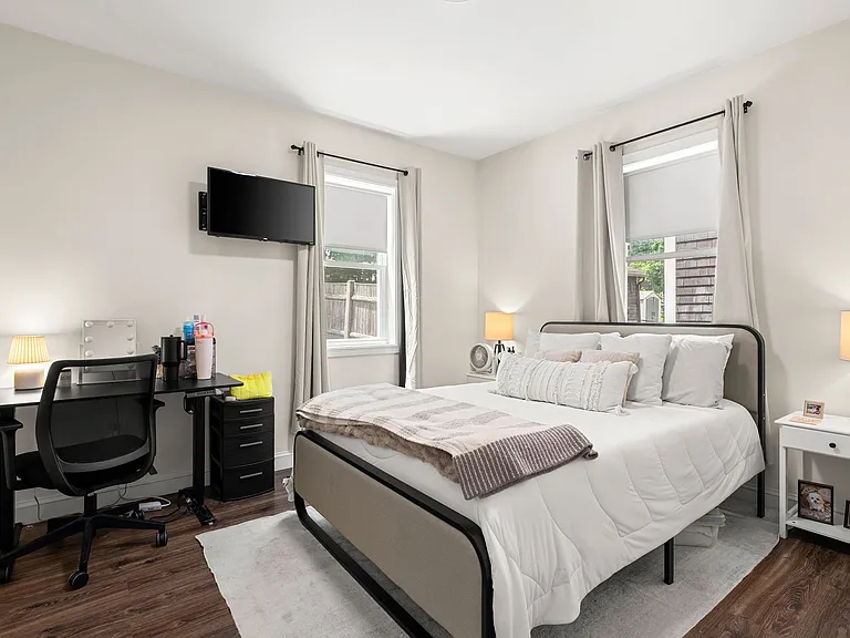 109 Thomas Burgin Pkwy #1 — Photo 8