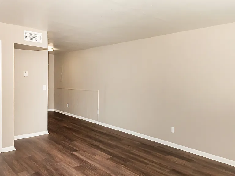 Willow Ridge Apartments — Photo 39