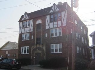 1682 Elbur Ave APT 09, Lakewood, OH