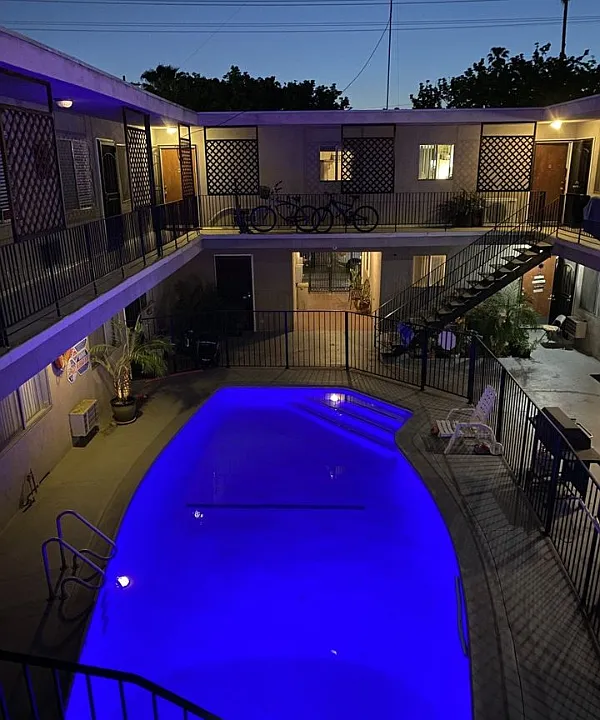 7524 Haskell Ave #8