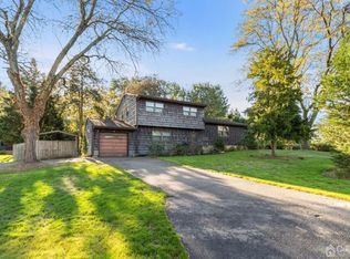 46 Ryders Ln, East Brunswick, NJ 08816